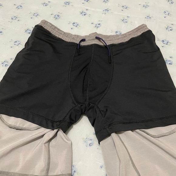 EUC Lululemon Pace Breaker Lined Shorts 9” - Picture 6 of 11